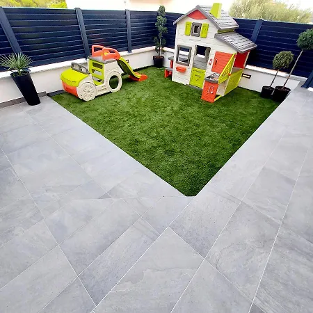 Luxury Garden Penthouse *mk* *