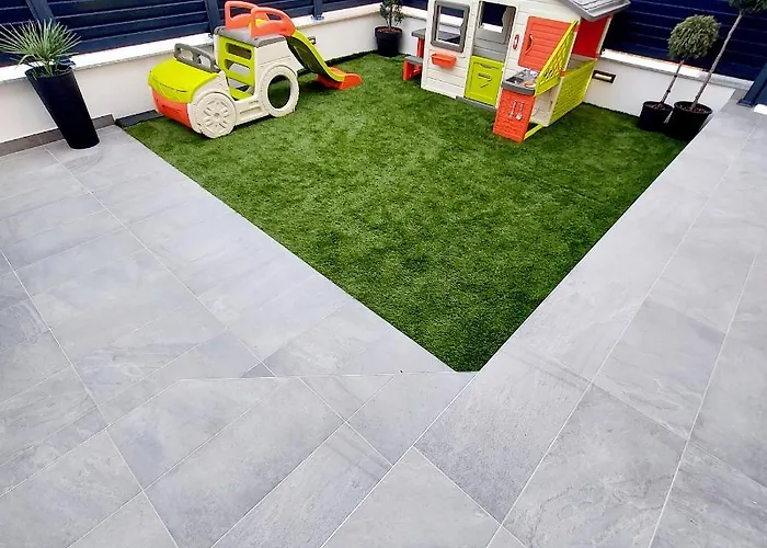 Luxury Garden Penthouse *mk* *